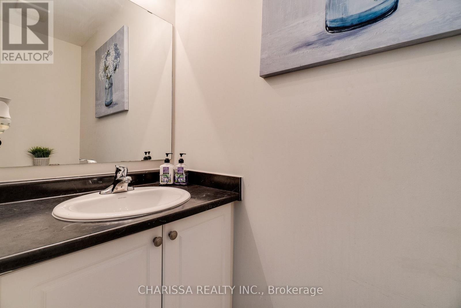 98 - 590 North Service Road, Hamilton, Ontario  L8E 0K5 - Photo 20 - X12527726