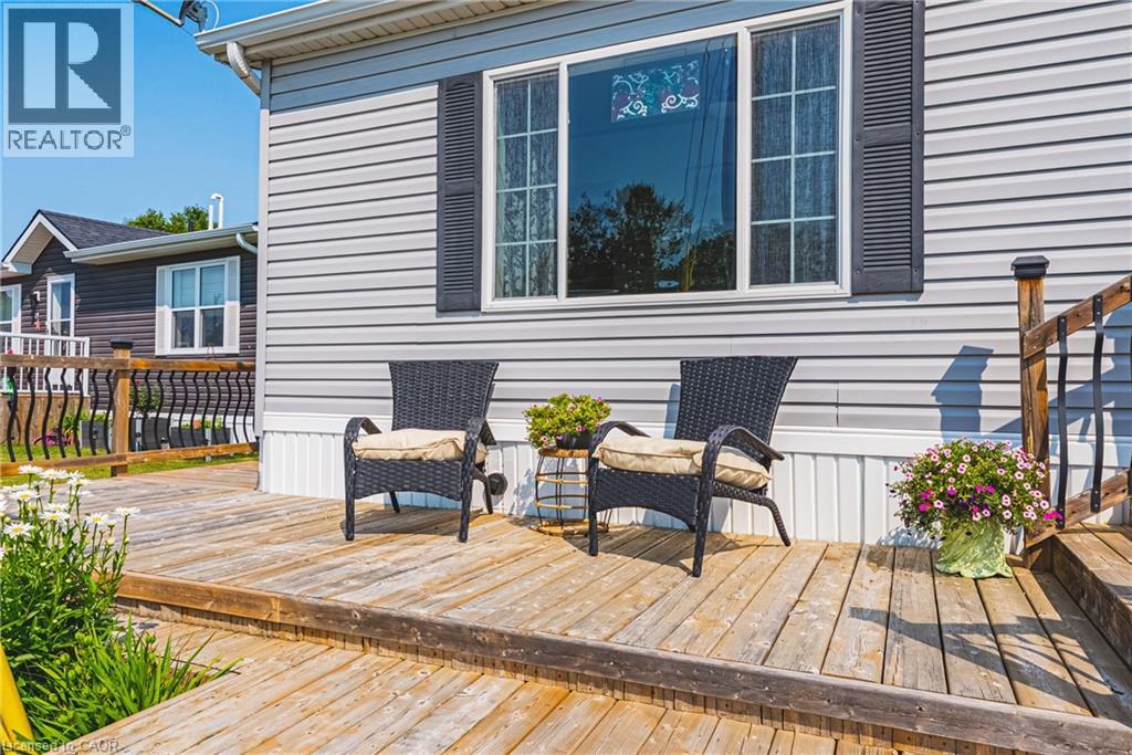 21 Elm Street Pvt, Puslinch, Ontario  N0B 2J0 - Photo 3 - 40748883