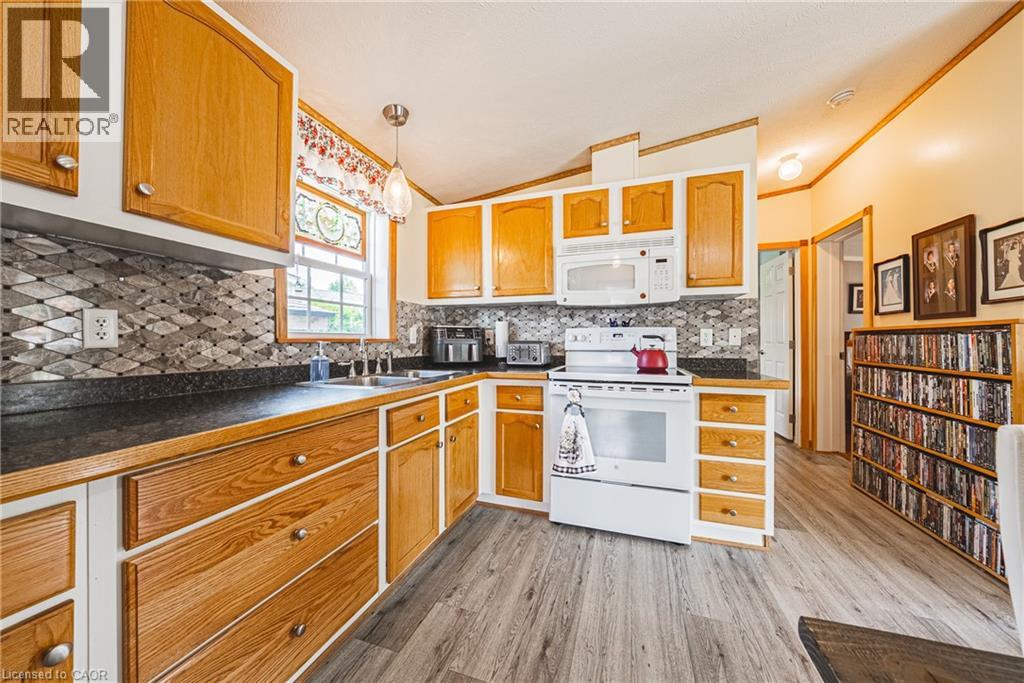 21 Elm Street Pvt, Puslinch, Ontario  N0B 2J0 - Photo 11 - 40748883