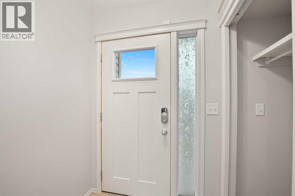 127 Ireland Crescent, Red Deer, Alberta  T4R 3K6 - Photo 3 - A2266853