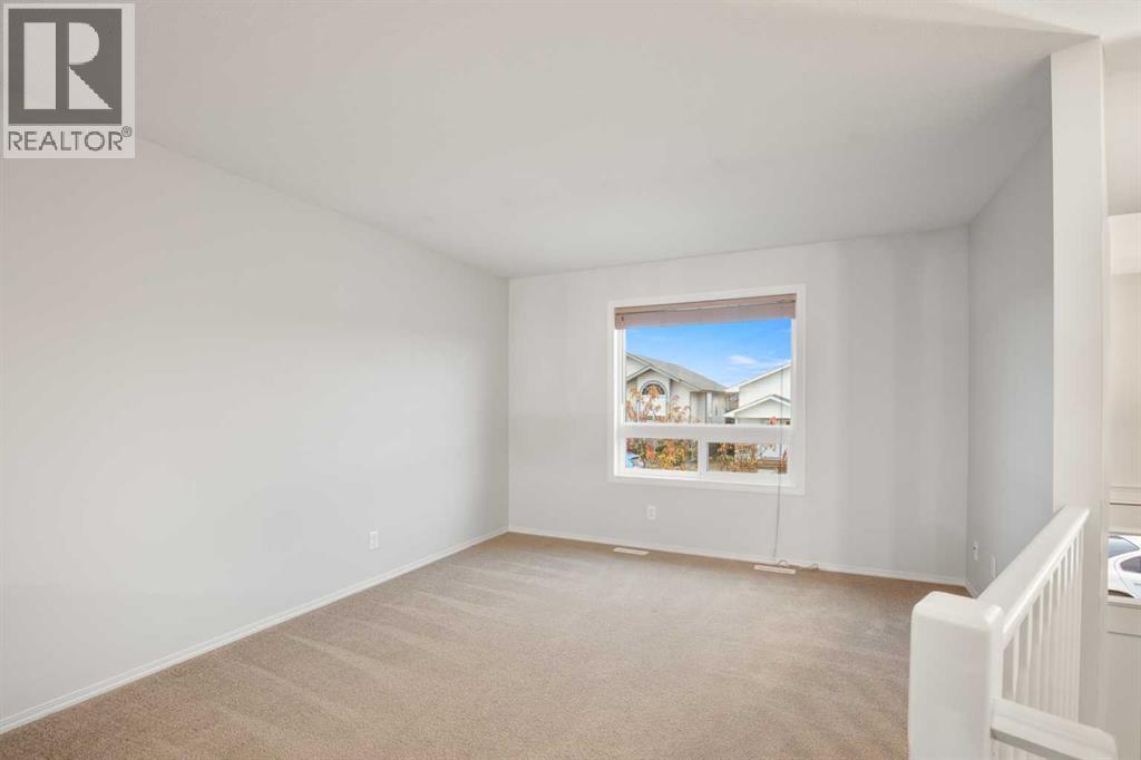 127 Ireland Crescent, Red Deer, Alberta  T4R 3K6 - Photo 4 - A2266853