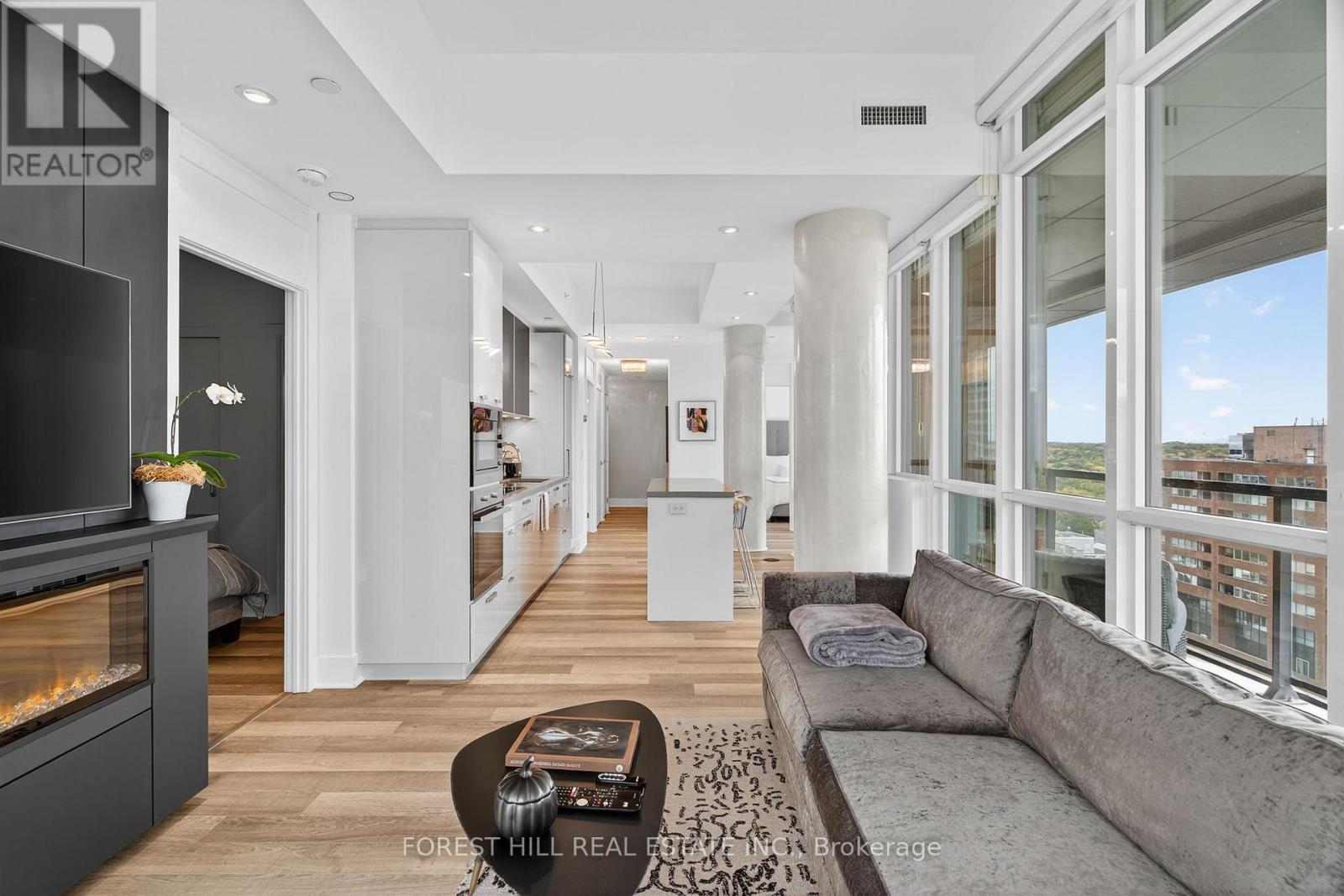 2207 - 32 Davenport Road, Toronto, Ontario  M5R 0B5 - Photo 12 - C12518790