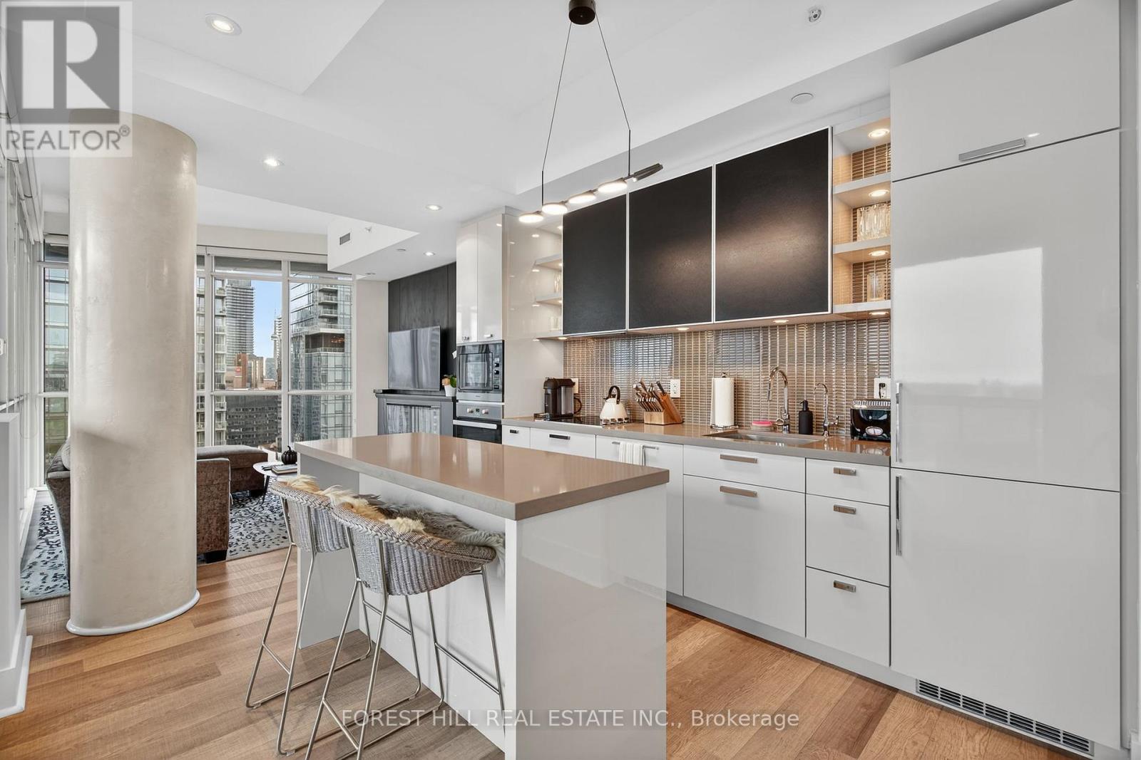 2207 - 32 Davenport Road, Toronto, Ontario  M5R 0B5 - Photo 4 - C12518790