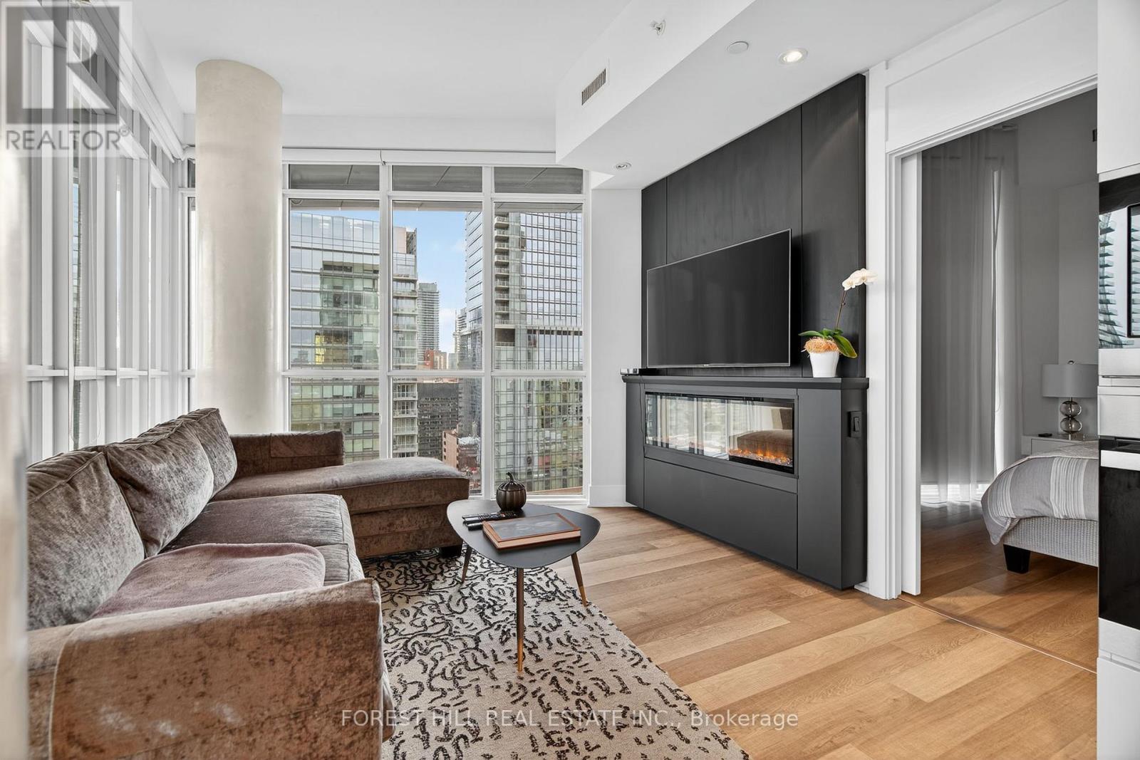 2207 - 32 Davenport Road, Toronto, Ontario  M5R 0B5 - Photo 8 - C12518790