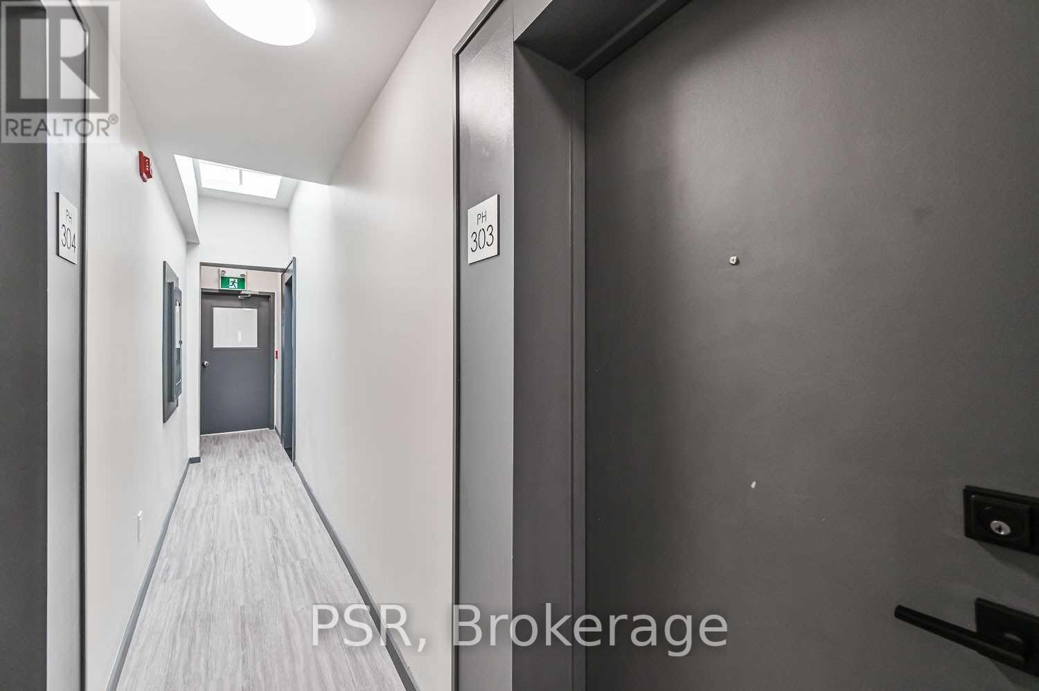 Ph303 - 1989 Yonge Street, Toronto, Ontario  M4S 1Z8 - Photo 4 - C12527836