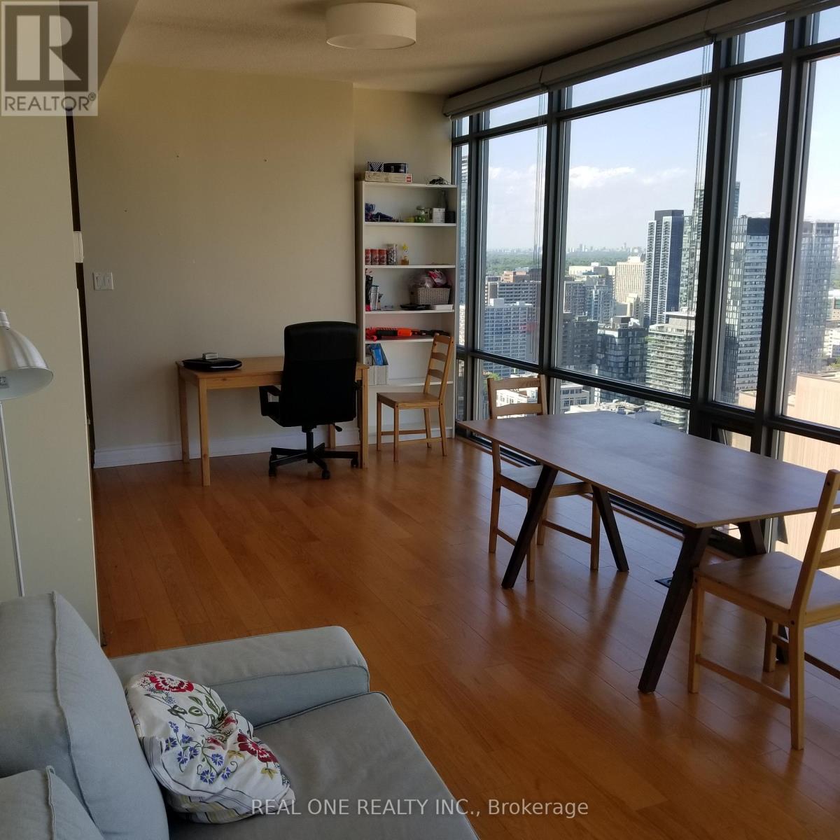 3606 - 38 Grenville Avenue, Toronto, Ontario  M4Y 1A5 - Photo 3 - C12527848