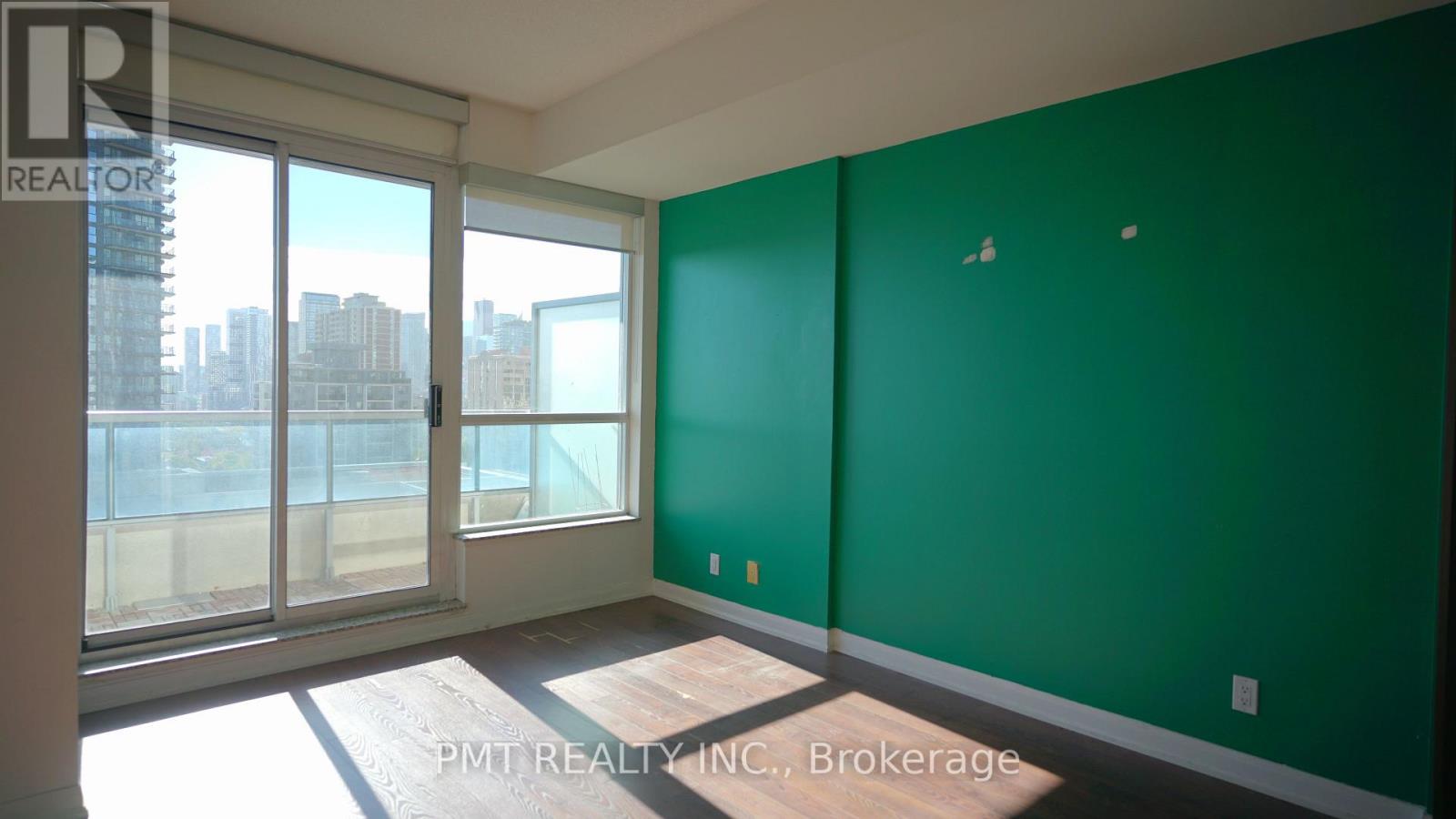 1305 - 500 Sherbourne Street, Toronto, Ontario  M4X 1L1 - Photo 10 - C12527878