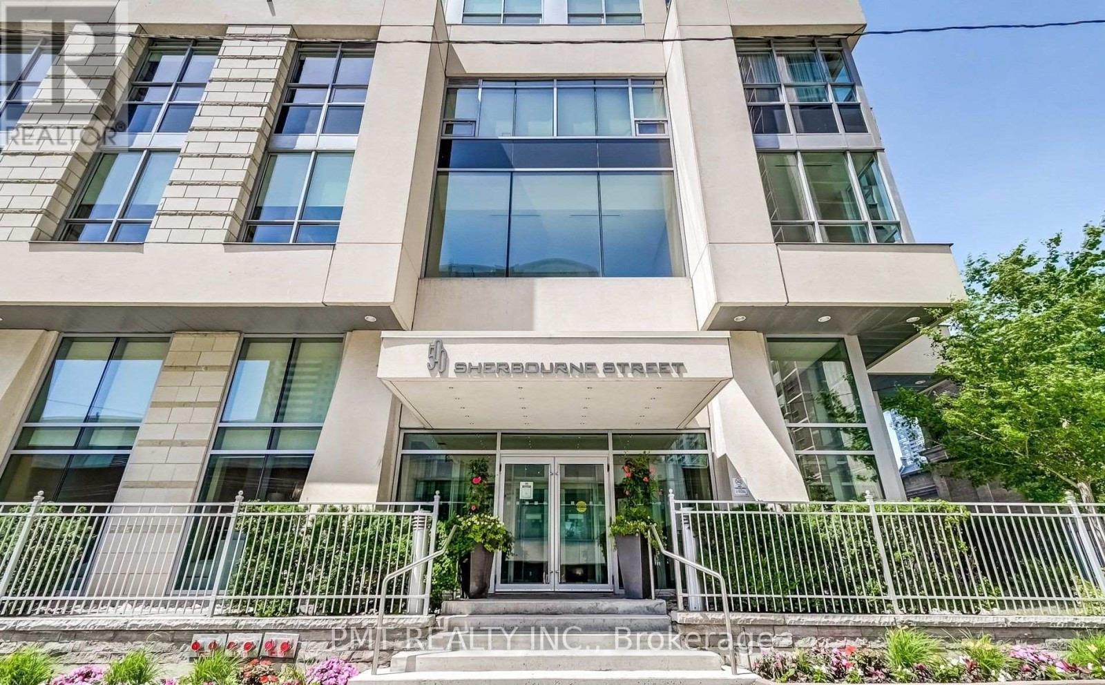 1305 - 500 Sherbourne Street, Toronto, Ontario  M4X 1L1 - Photo 2 - C12527878