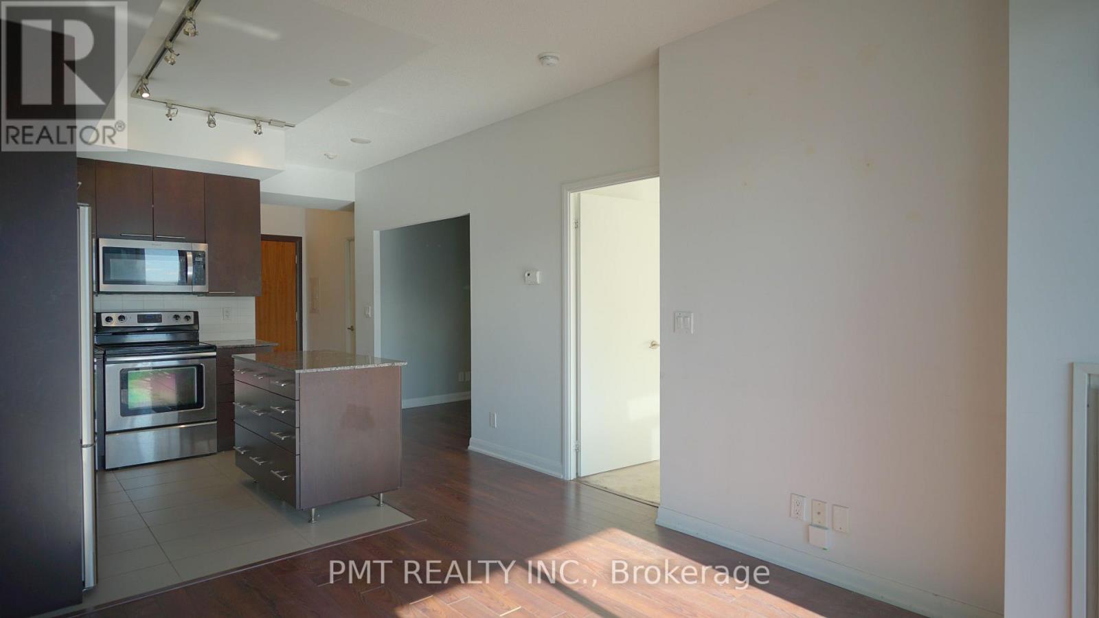 1305 - 500 Sherbourne Street, Toronto, Ontario  M4X 1L1 - Photo 4 - C12527878