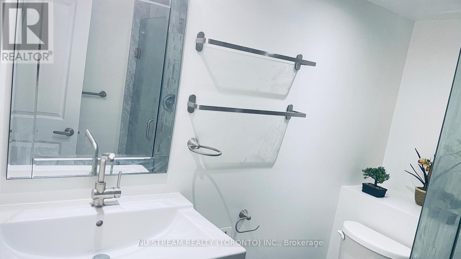 Bsmt - 36 Flavian Crescent, Toronto, Ontario  M2H 1V9 - Photo 14 - C12527960