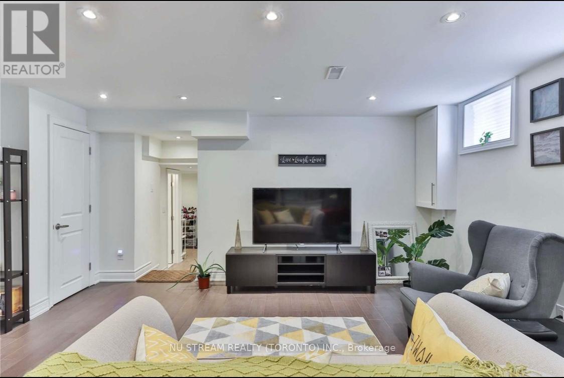 Bsmt - 36 Flavian Crescent, Toronto, Ontario  M2H 1V9 - Photo 3 - C12527960