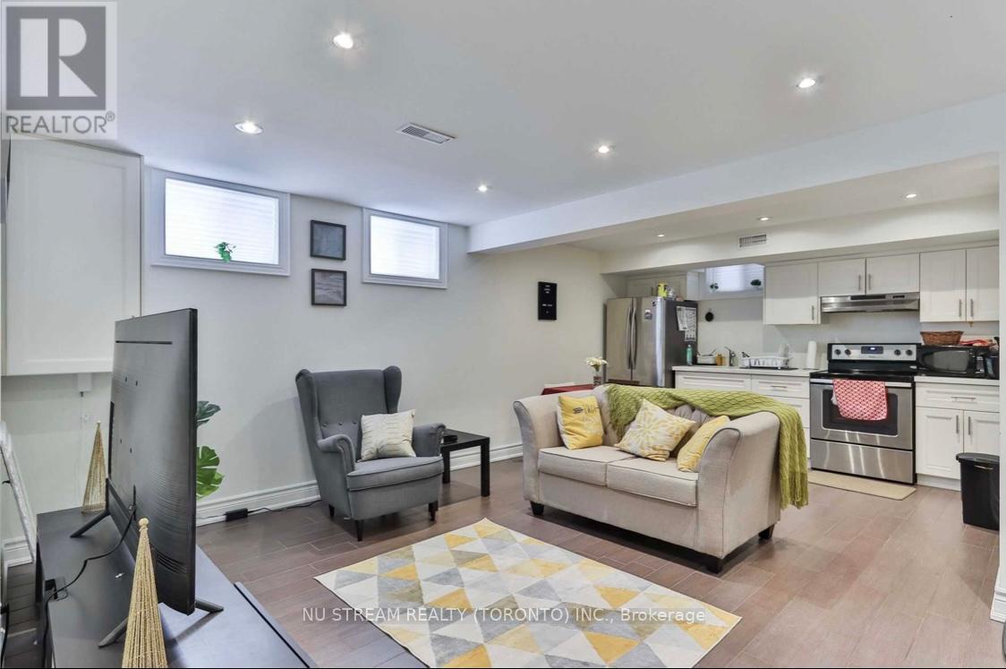 Bsmt - 36 Flavian Crescent, Toronto, Ontario  M2H 1V9 - Photo 4 - C12527960