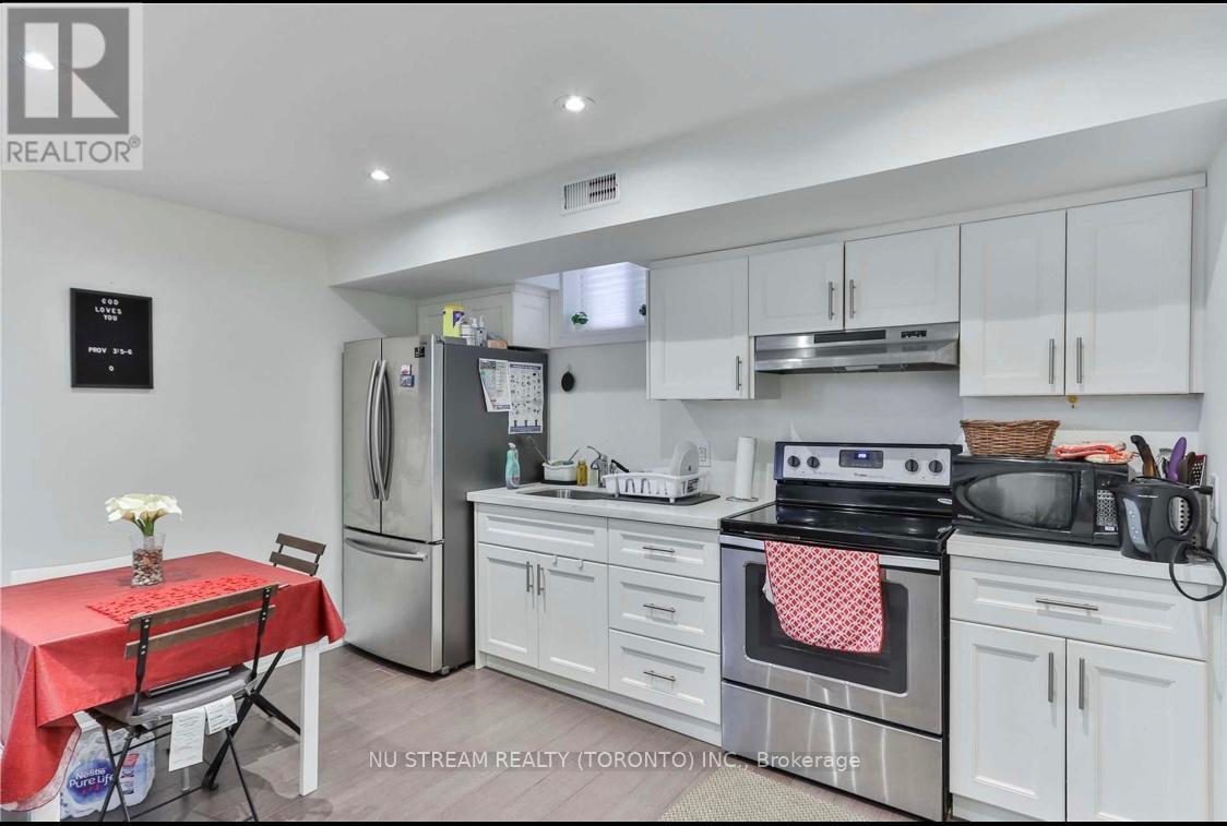 Bsmt - 36 Flavian Crescent, Toronto, Ontario  M2H 1V9 - Photo 6 - C12527960