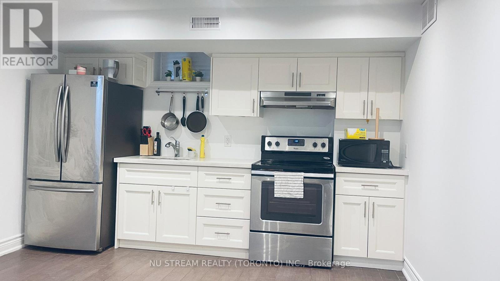 Bsmt - 36 Flavian Crescent, Toronto, Ontario  M2H 1V9 - Photo 8 - C12527960