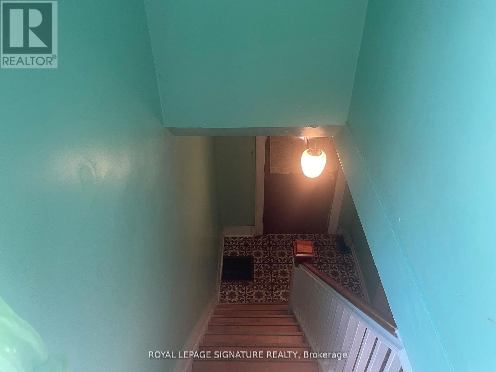 61 Belvidere Avenue, Toronto, Ontario  M6C 1P8 - Photo 15 - C12527976