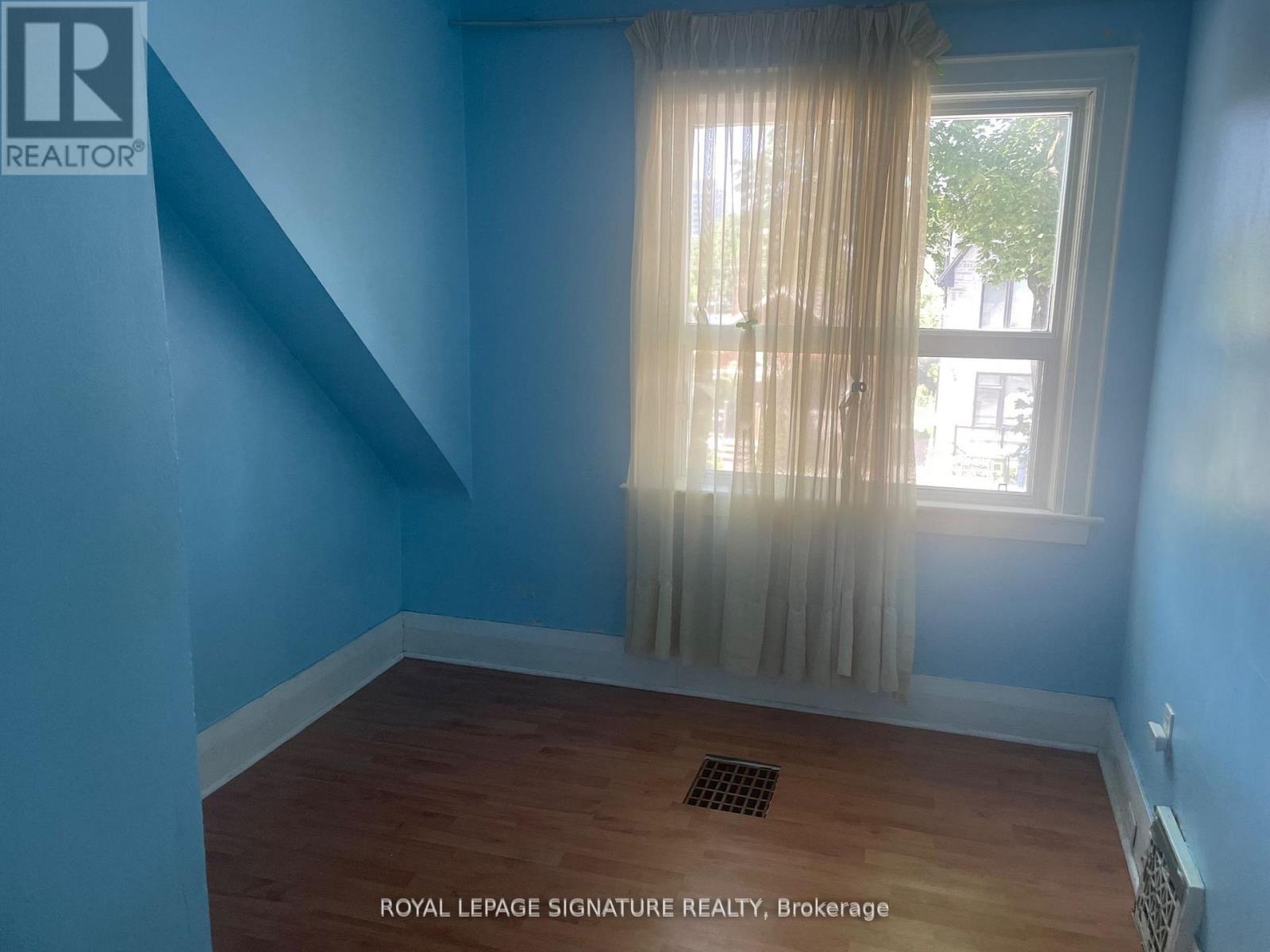 61 Belvidere Avenue, Toronto, Ontario  M6C 1P8 - Photo 20 - C12527976