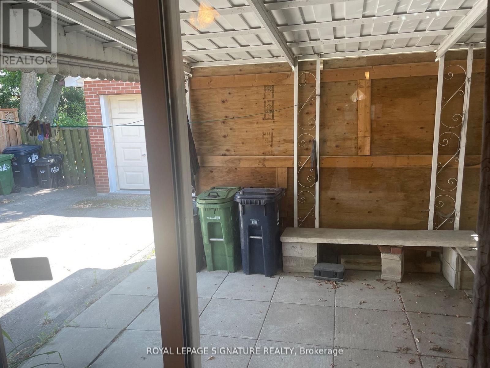 61 Belvidere Avenue, Toronto, Ontario  M6C 1P8 - Photo 21 - C12527976