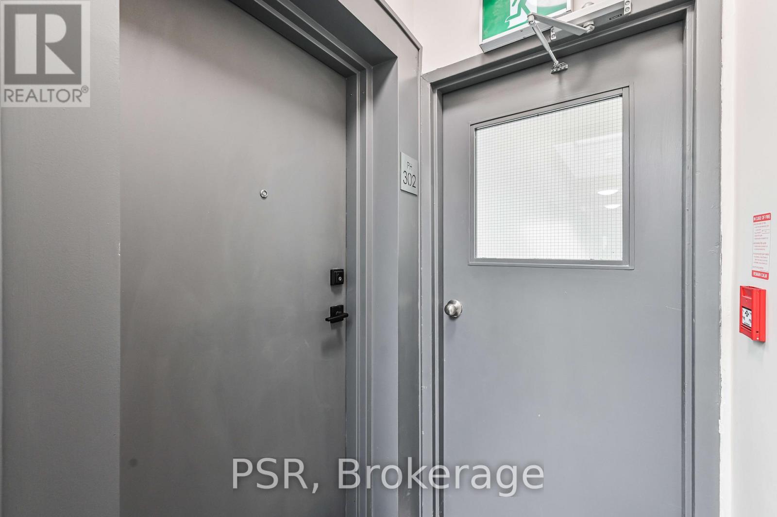 Ph302 - 1989 Yonge Street, Toronto, Ontario  M4S 1Z8 - Photo 3 - C12527800