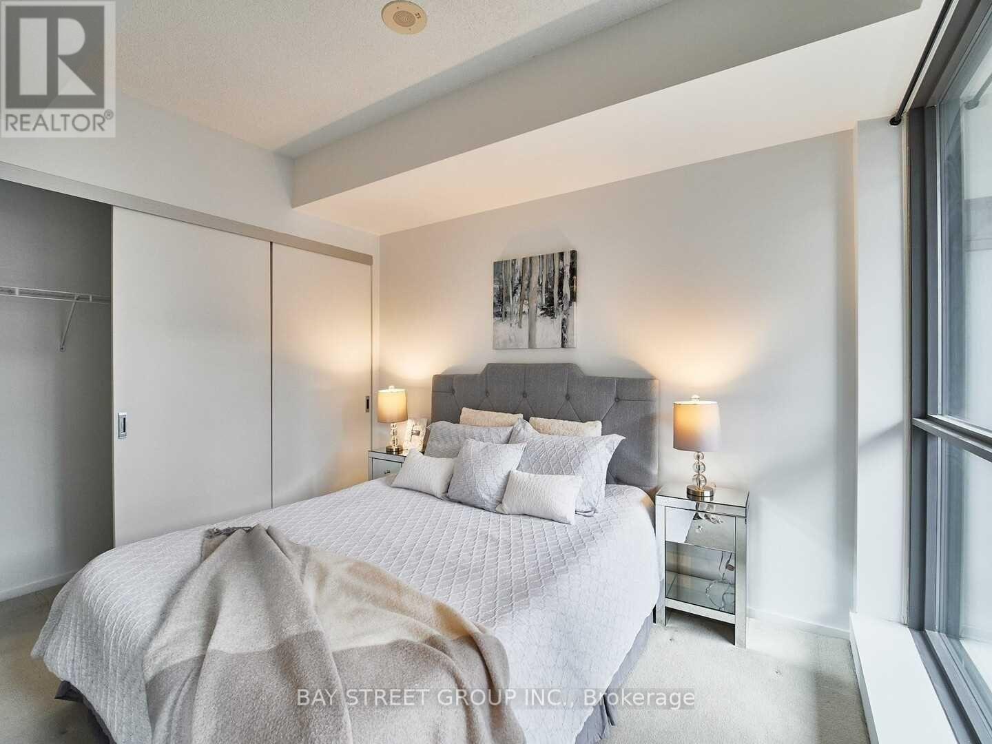 510 - 8 Charlotte Street, Toronto, Ontario  M5V 0K4 - Photo 15 - C12528032