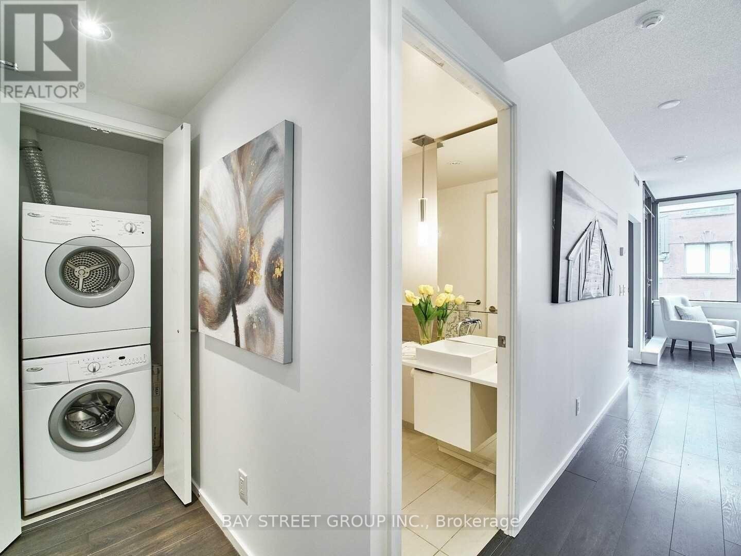 510 - 8 Charlotte Street, Toronto, Ontario  M5V 0K4 - Photo 16 - C12528032