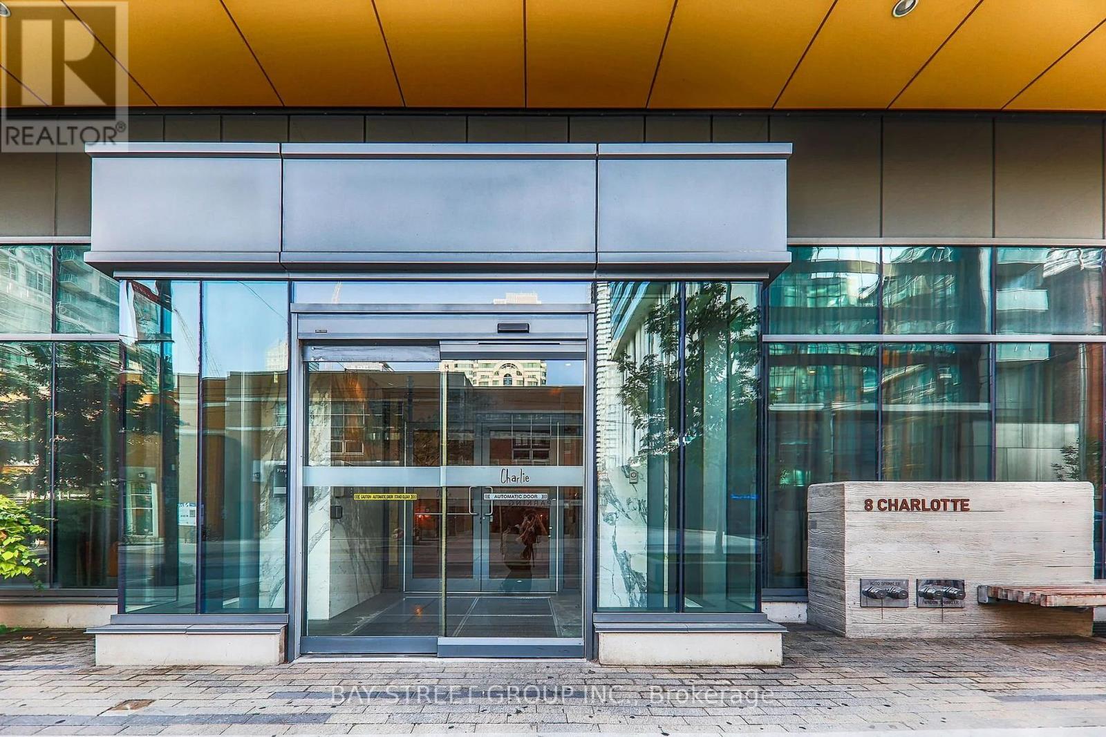510 - 8 Charlotte Street, Toronto, Ontario  M5V 0K4 - Photo 3 - C12528032