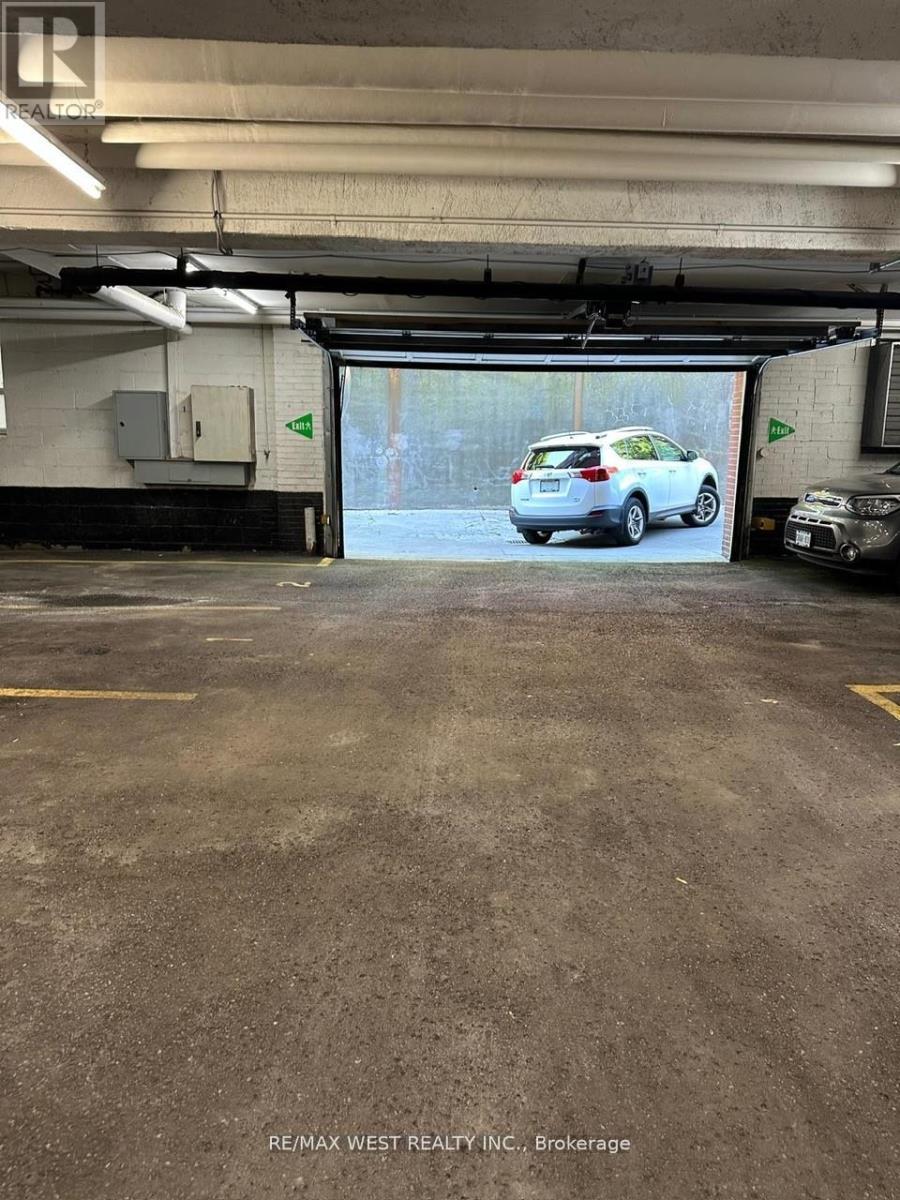 205 - 2550 Bathurst Street, Toronto, Ontario  M6B 2Z2 - Photo 15 - C12528034