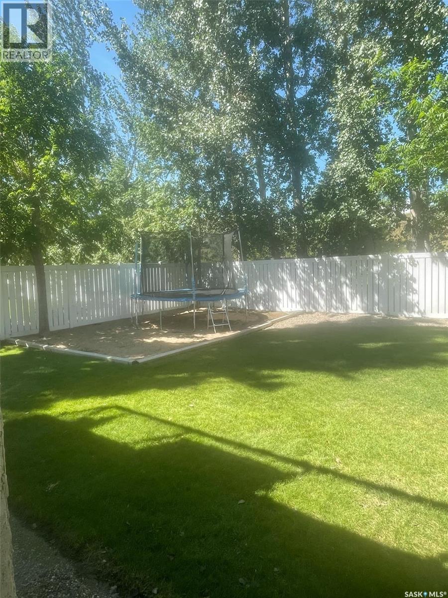 509 Meadow Road, Pilot Butte, Saskatchewan  S0G 3Z0 - Photo 45 - SK023742