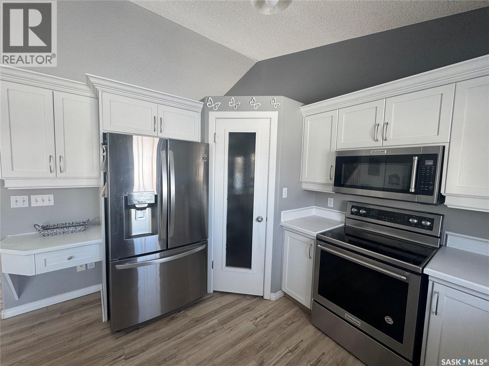 509 Meadow Road, Pilot Butte, Saskatchewan  S0G 3Z0 - Photo 5 - SK023742