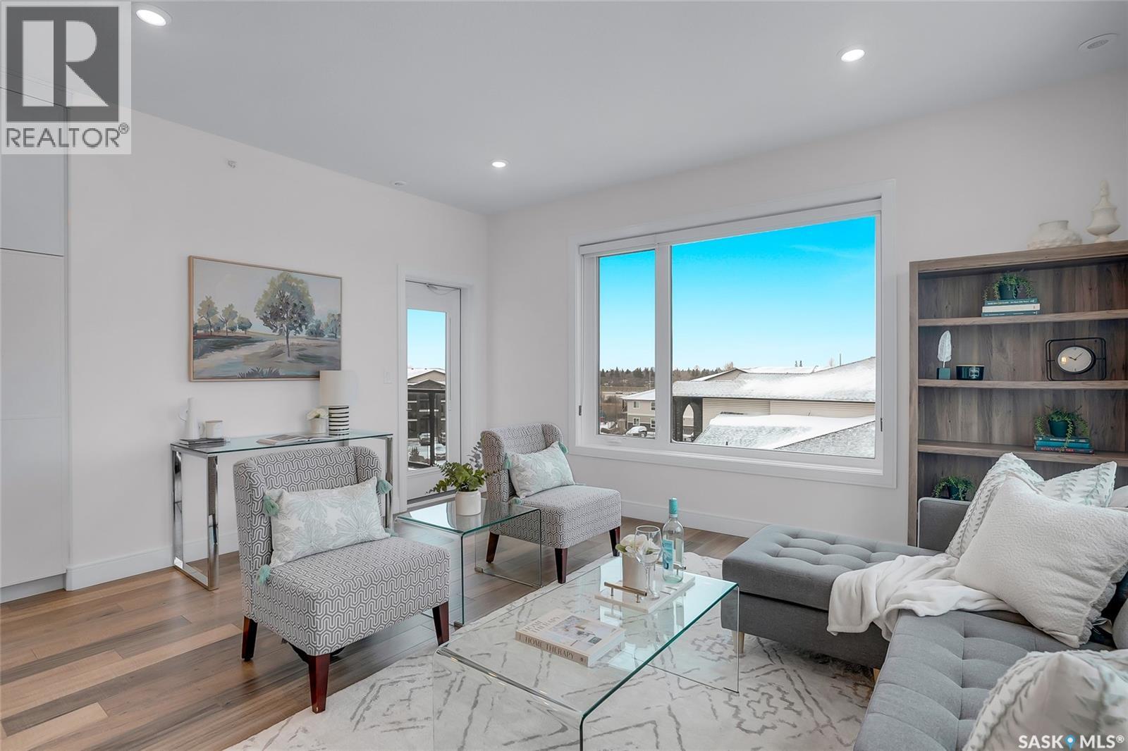 300 105 Willis Crescent, Saskatoon, Saskatchewan  S7T 0Z3 - Photo 10 - SK023724