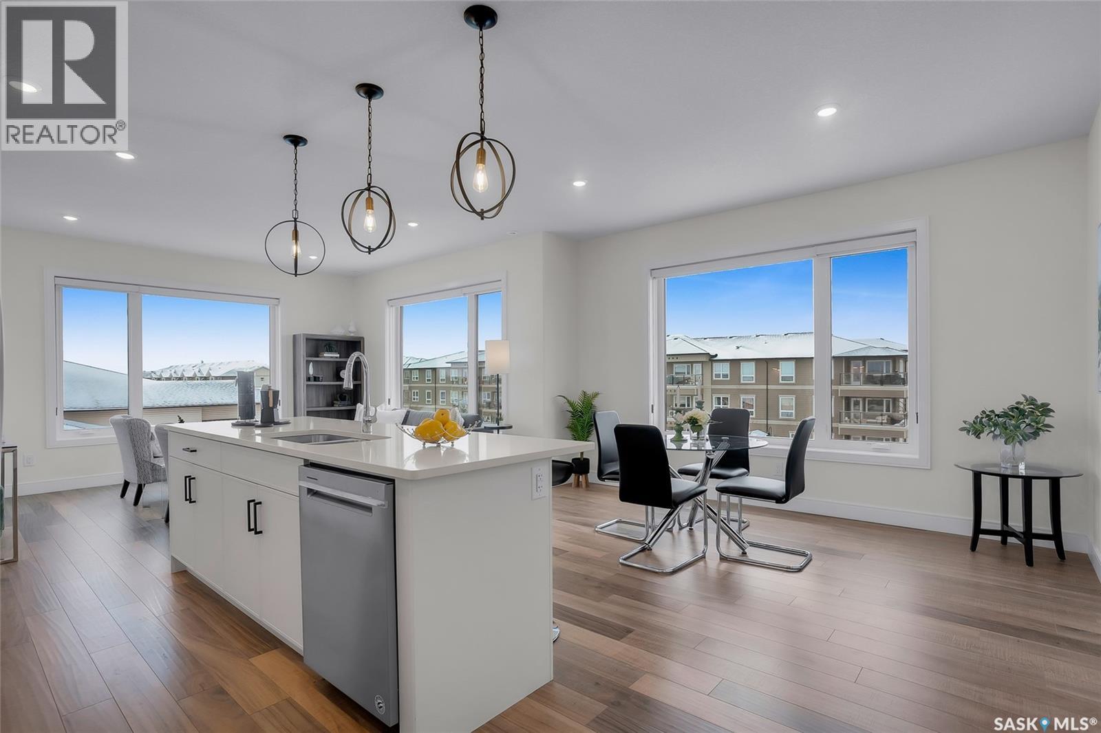 300 105 Willis Crescent, Saskatoon, Saskatchewan  S7T 0Z3 - Photo 14 - SK023724