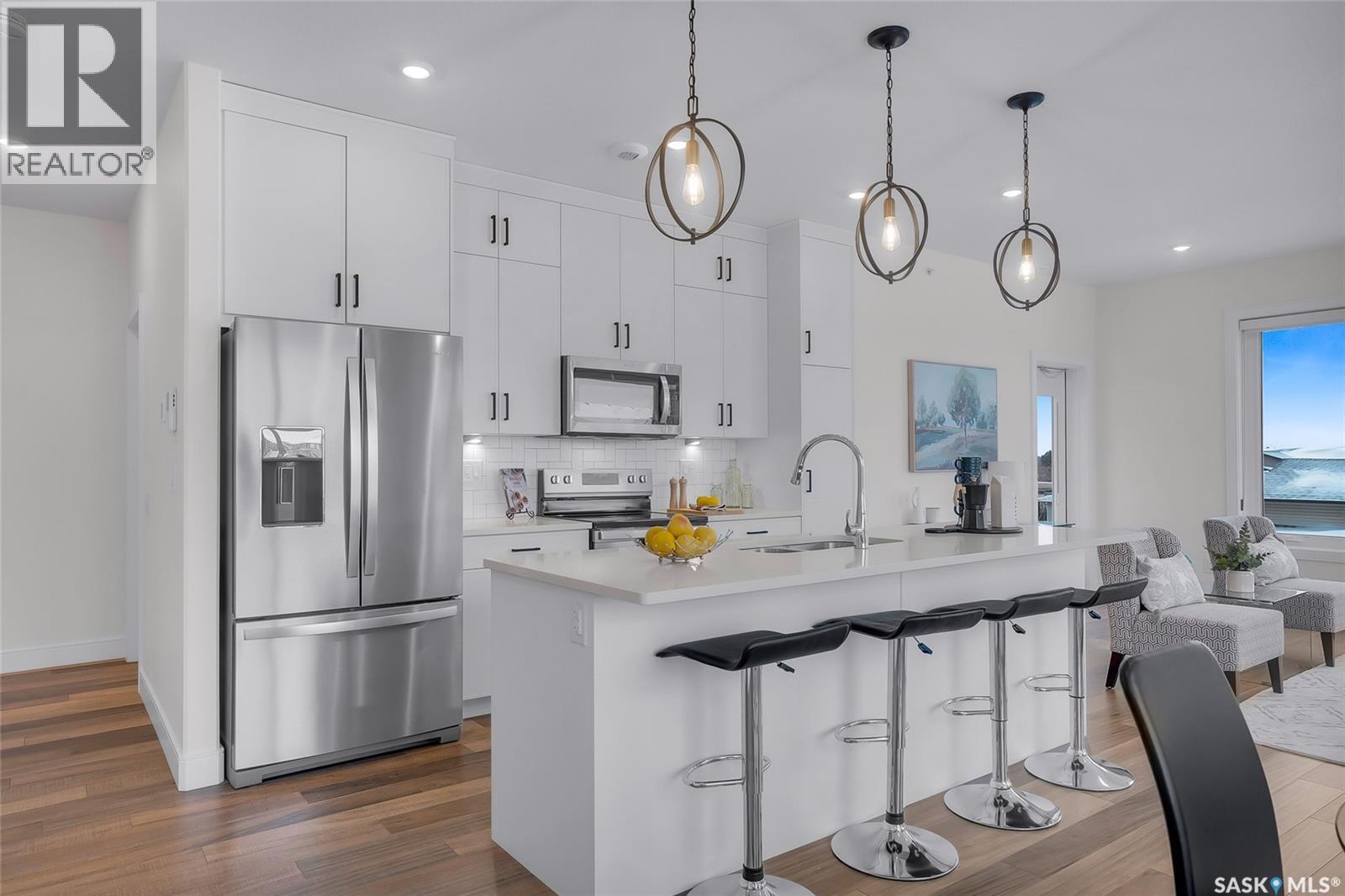 300 105 Willis Crescent, Saskatoon, Saskatchewan  S7T 0Z3 - Photo 3 - SK023724