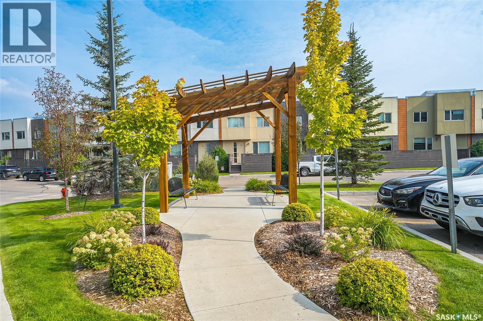 300 105 Willis Crescent, Saskatoon, Saskatchewan  S7T 0Z3 - Photo 44 - SK023724