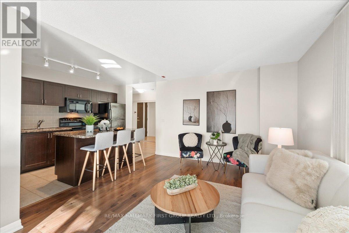 303 - 1600 Charles Street, Whitby (Port Whitby), Ontario  L1N 0G4 - Photo 10 - E12485762