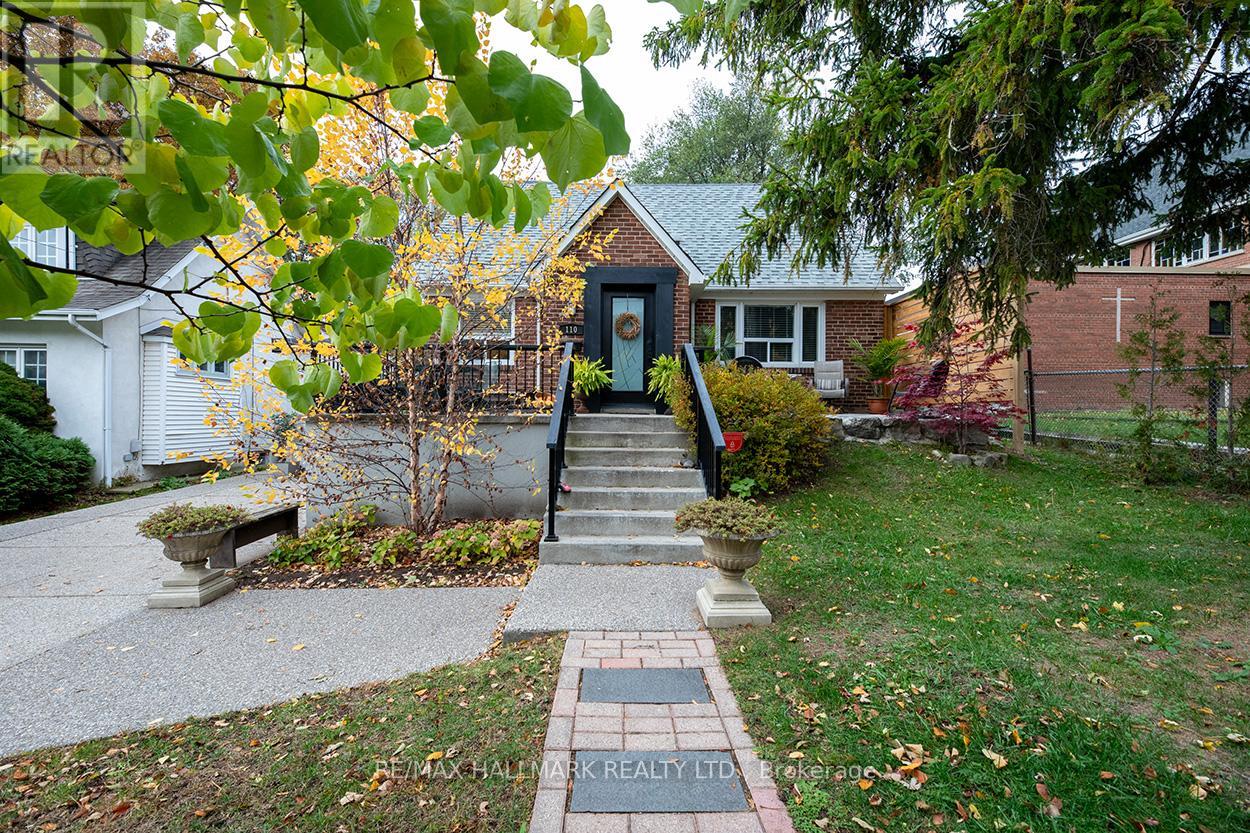 110 LAKESIDE AVENUE, Toronto, Ontario