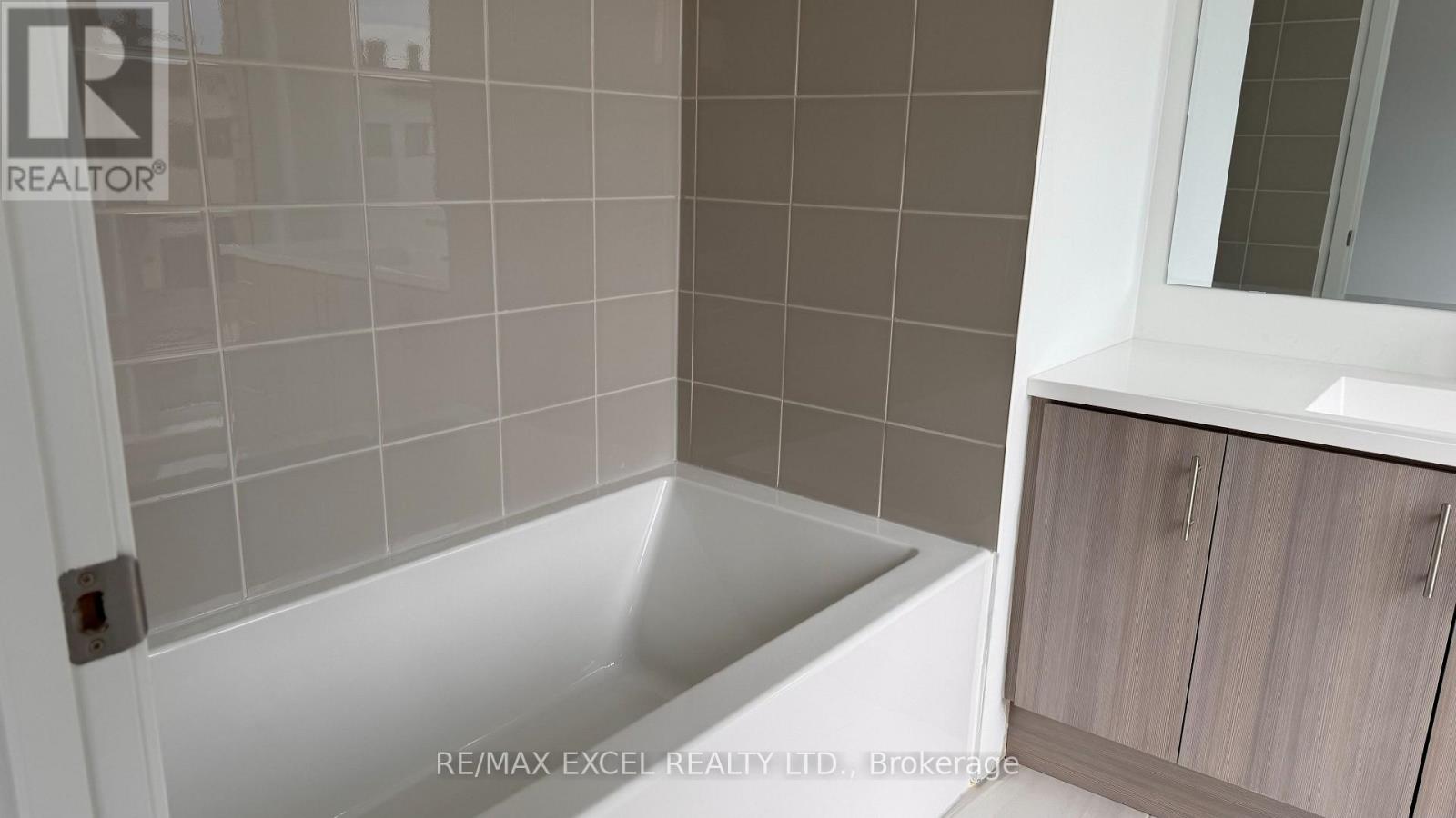 783 Stanstead Path, Oshawa, Ontario  L1K 3G4 - Photo 18 - E12527814