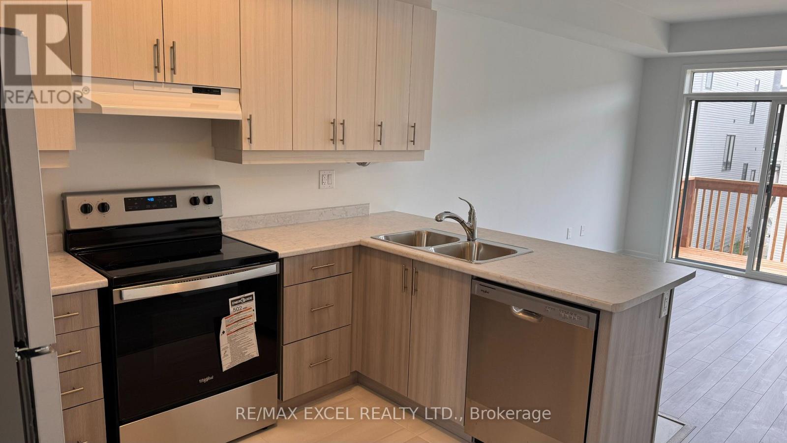 783 Stanstead Path, Oshawa, Ontario  L1K 3G4 - Photo 2 - E12527814