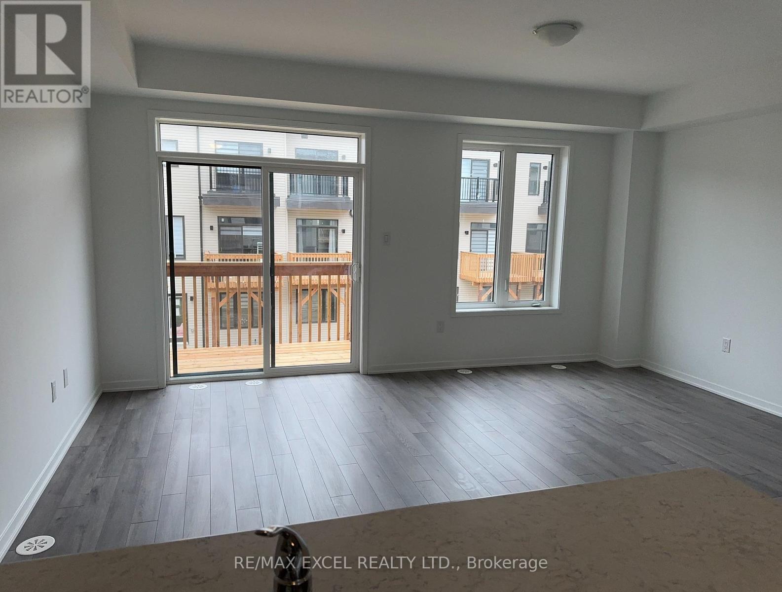 783 Stanstead Path, Oshawa, Ontario  L1K 3G4 - Photo 5 - E12527814