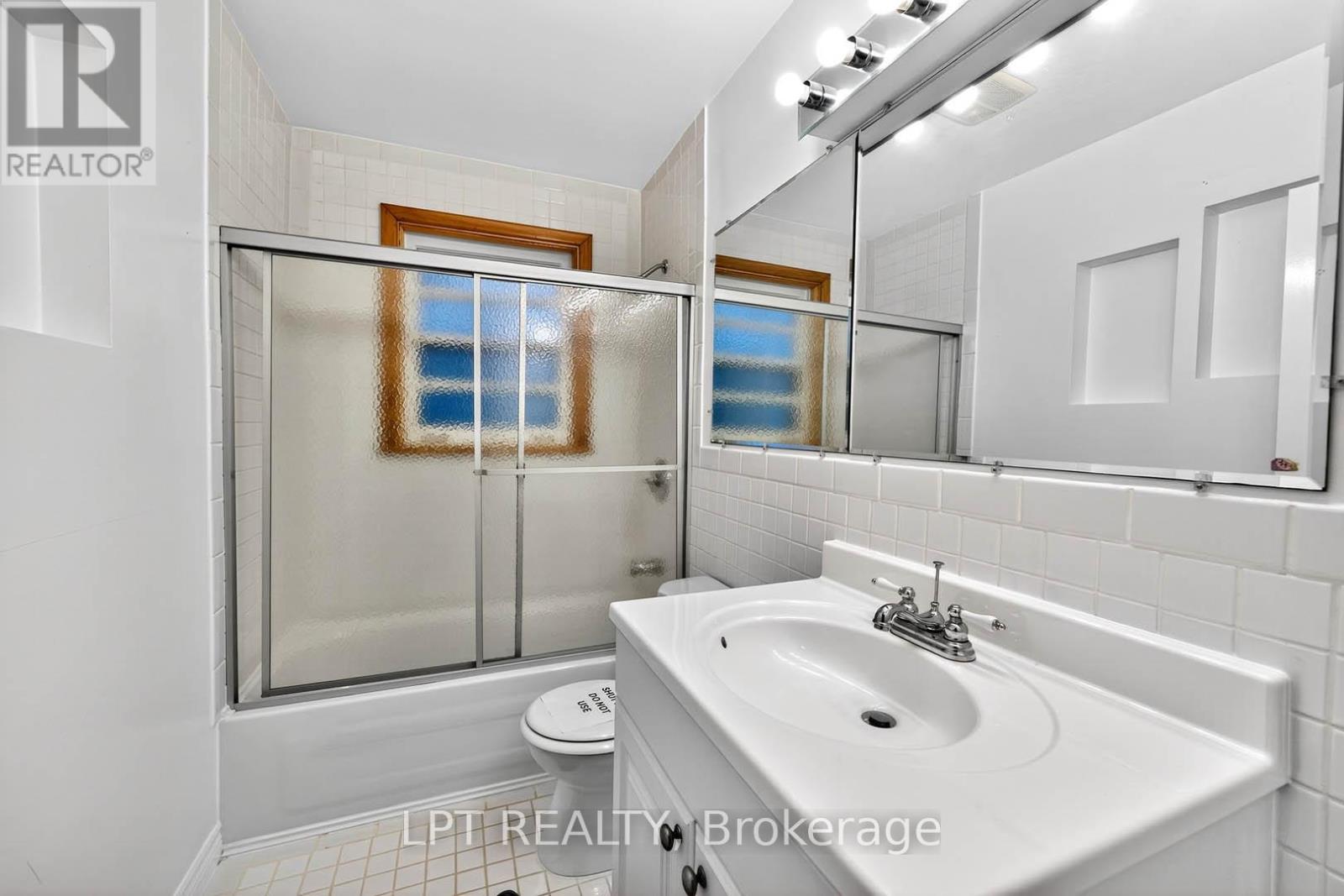 21 Knowlton Drive, Toronto, Ontario  M1M 2G8 - Photo 20 - E12527854