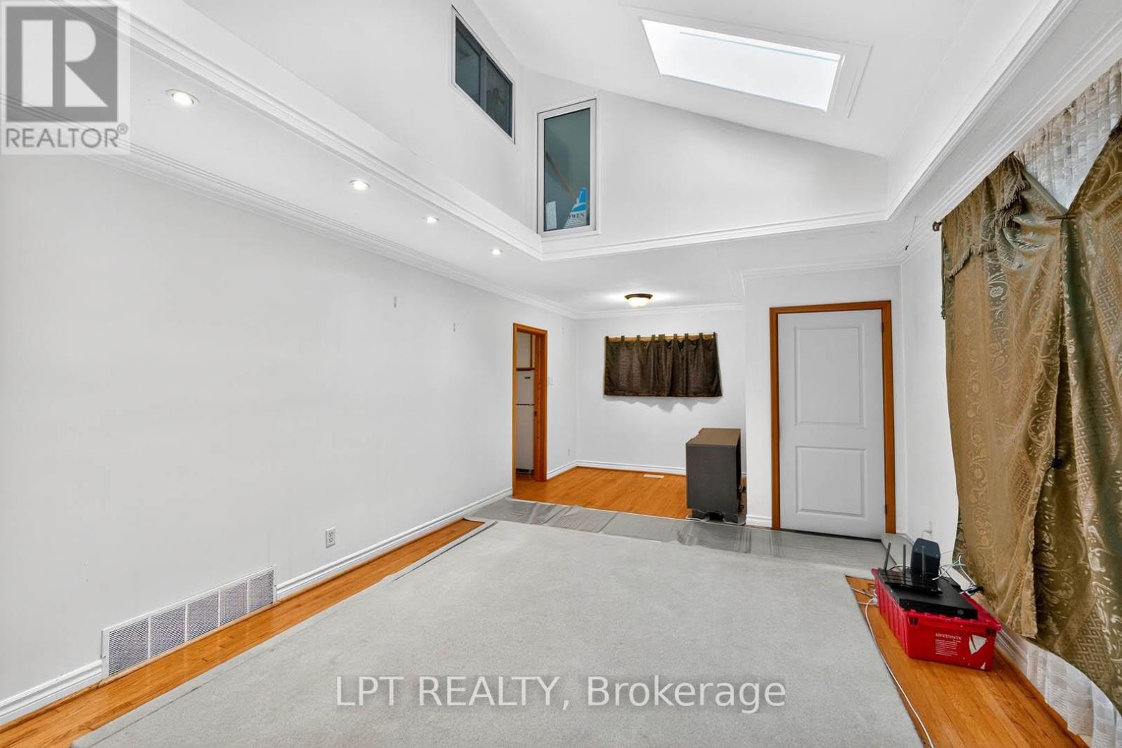 21 Knowlton Drive, Toronto, Ontario  M1M 2G8 - Photo 7 - E12527854