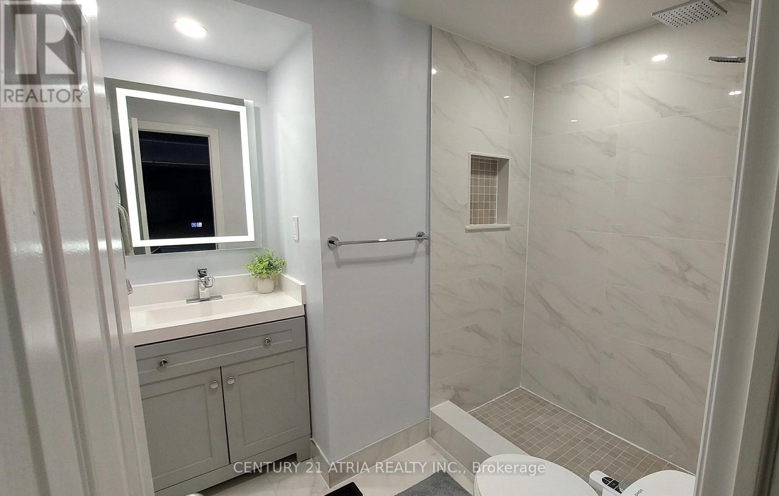 143 Purpledusk Trail, Toronto, Ontario  M1E 4C9 - Photo 19 - E12527870