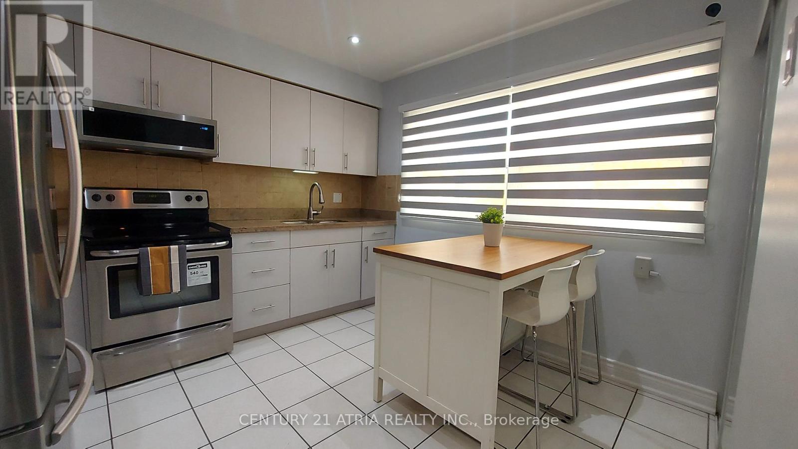 143 Purpledusk Trail, Toronto, Ontario  M1E 4C9 - Photo 7 - E12527870