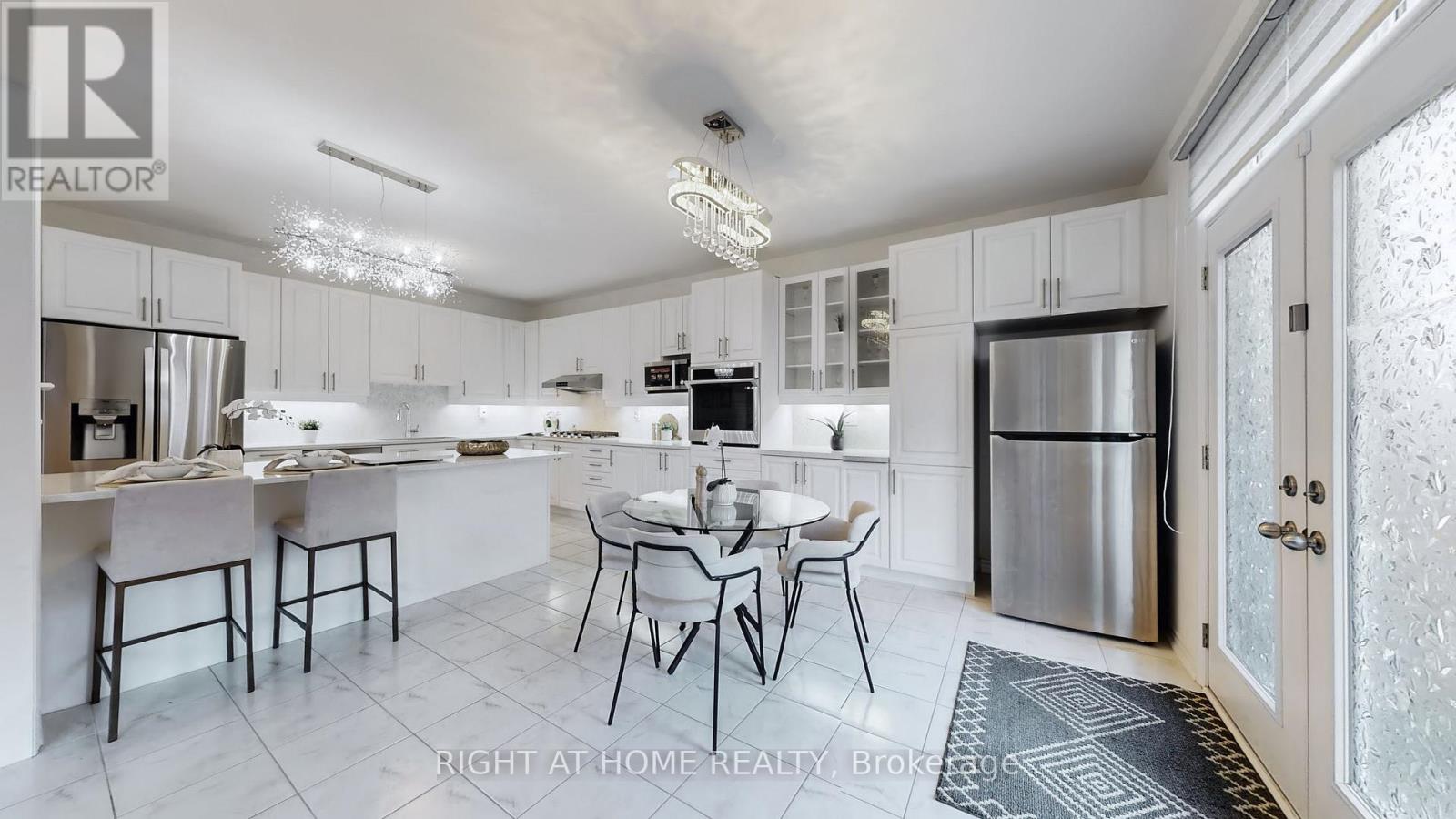 76 Auckland Drive, Whitby, Ontario  L1P 0G7 - Photo 14 - E12527904