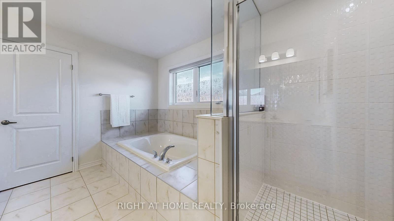 76 Auckland Drive, Whitby, Ontario  L1P 0G7 - Photo 27 - E12527904