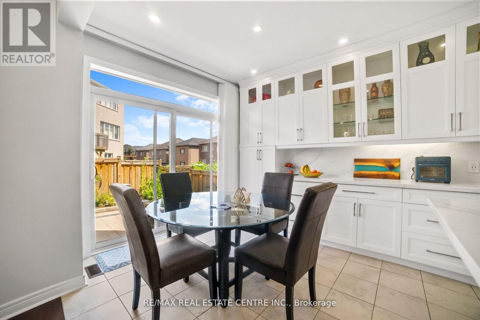 1106 Cactus Crescent, Pickering, Ontario  L1X 0G9 - Photo 8 - E12527938