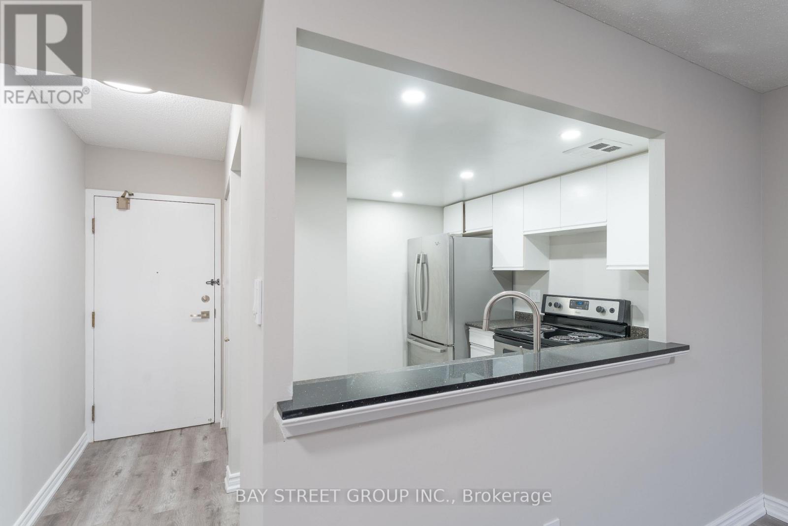 2015 - 5 Greystone Walk Drive, Toronto, Ontario  M1K 5J5 - Photo 15 - E12527964