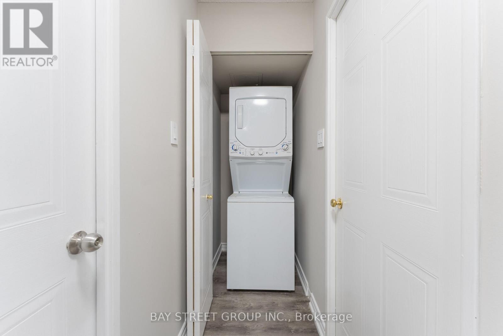 2015 - 5 Greystone Walk Drive, Toronto, Ontario  M1K 5J5 - Photo 8 - E12527964