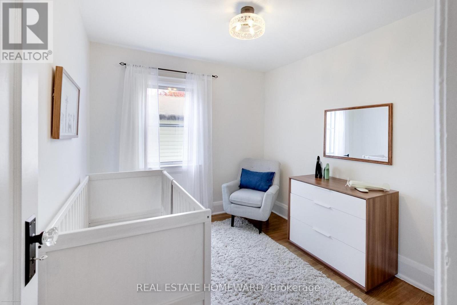 255 Westlake Avenue, Toronto, Ontario  M4C 4T3 - Photo 19 - E12527992