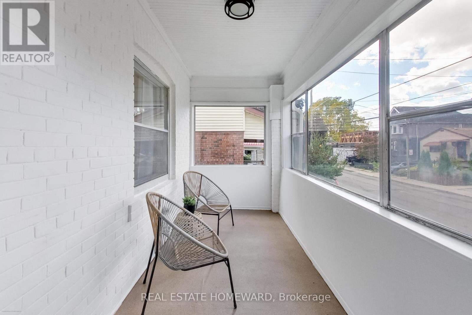 255 Westlake Avenue, Toronto, Ontario  M4C 4T3 - Photo 4 - E12527992