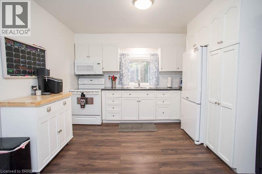 82 Albion Street, Brantford, Ontario  N3T 3M4 - Photo 9 - 40786949