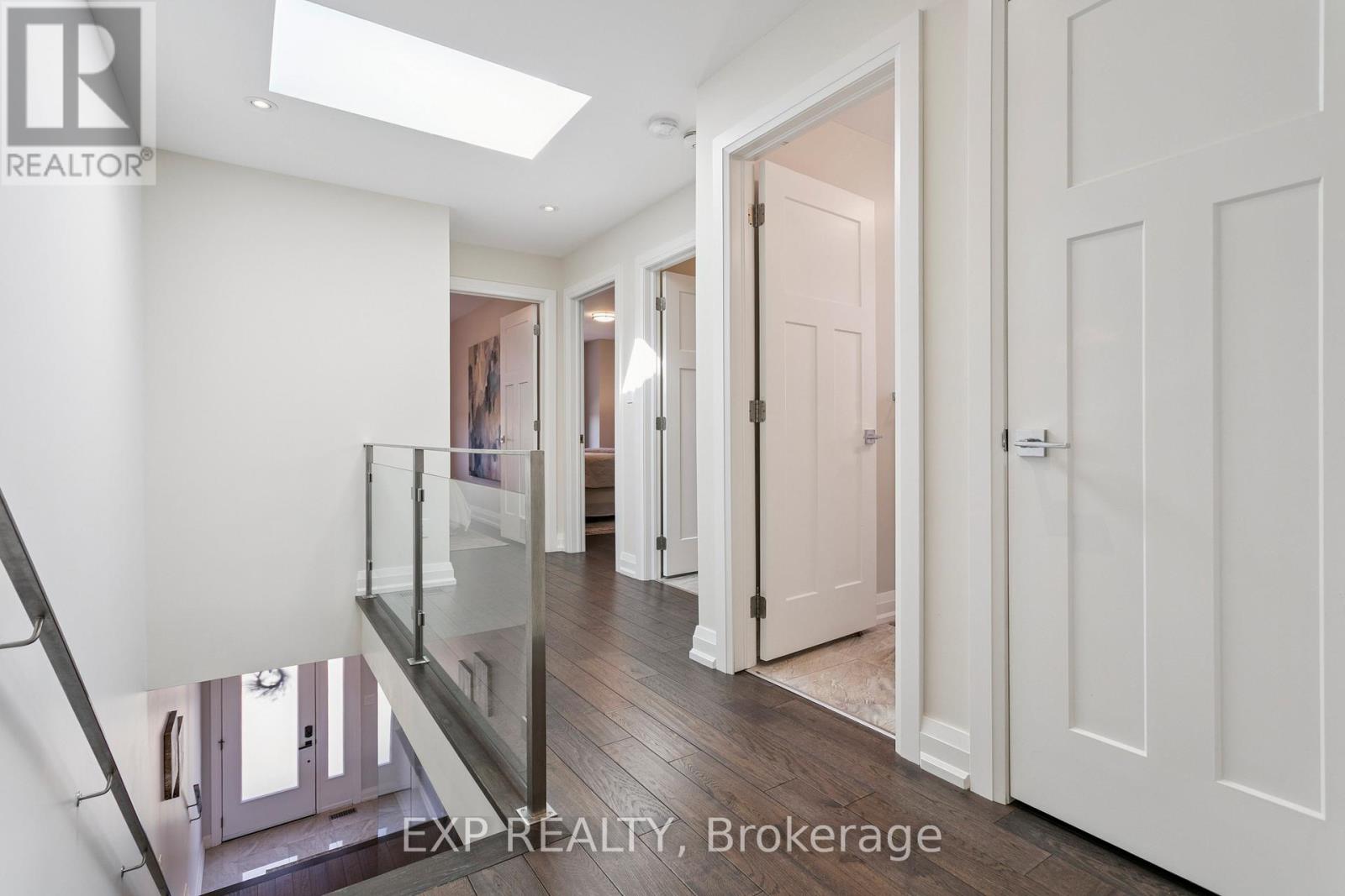 105 Twenty Second Street, Toronto, Ontario  M8V 3M5 - Photo 18 - W12486251